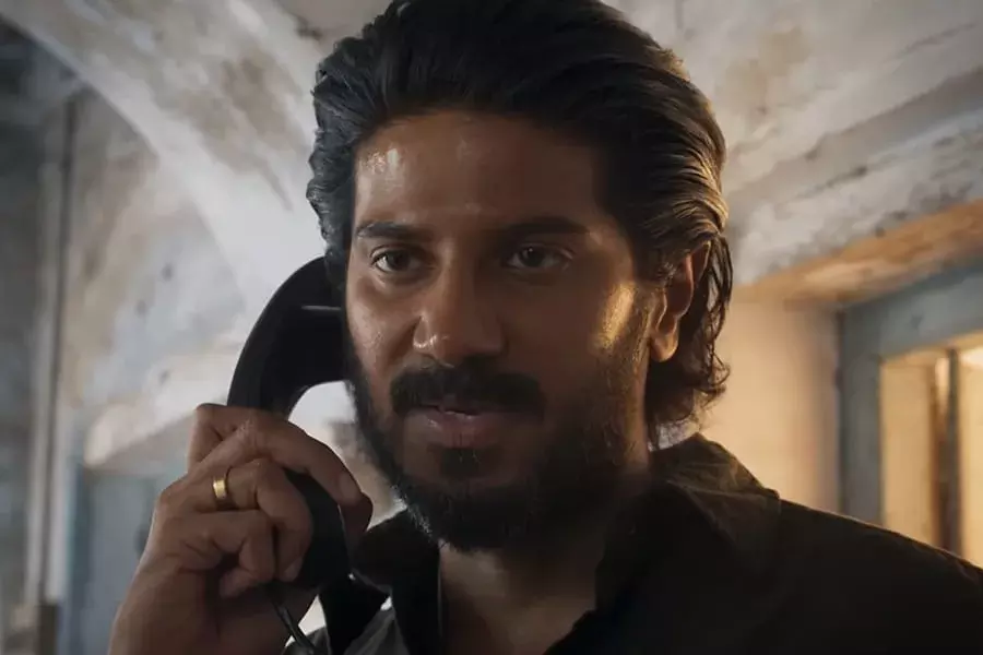 किंग ऑफ कोठा ट्रेलर: दुलकर सलमान क्रूर गैंगस्टर की भूमिका निभाते हुए किंग ऑफ कोठा ट्रेलर: दुलकर सलमान क्रूर गैंगस्टर की भूमिका निभाते हुए