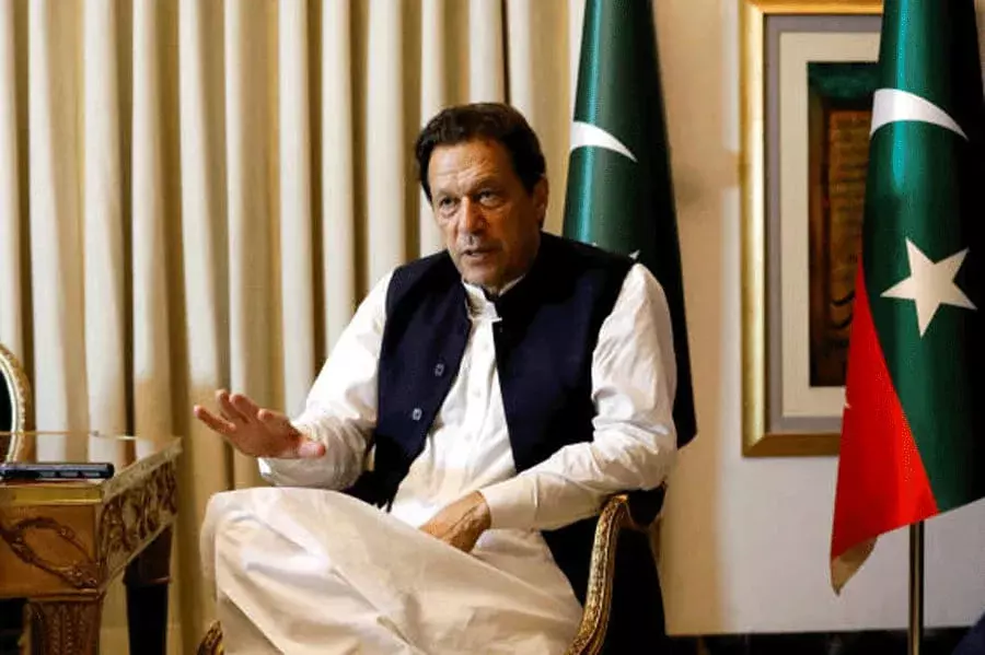 पाकिस्तान डेमोक्रेटिक मूवमेंट सरकार का कार्यकाल खत्म होने पर इमरान खान की पार्टी ने जश्न मनाया पाकिस्तान डेमोक्रेटिक मूवमेंट सरकार का कार्यकाल खत्म होने पर इमरान खान की पार्टी ने जश्न मनाया