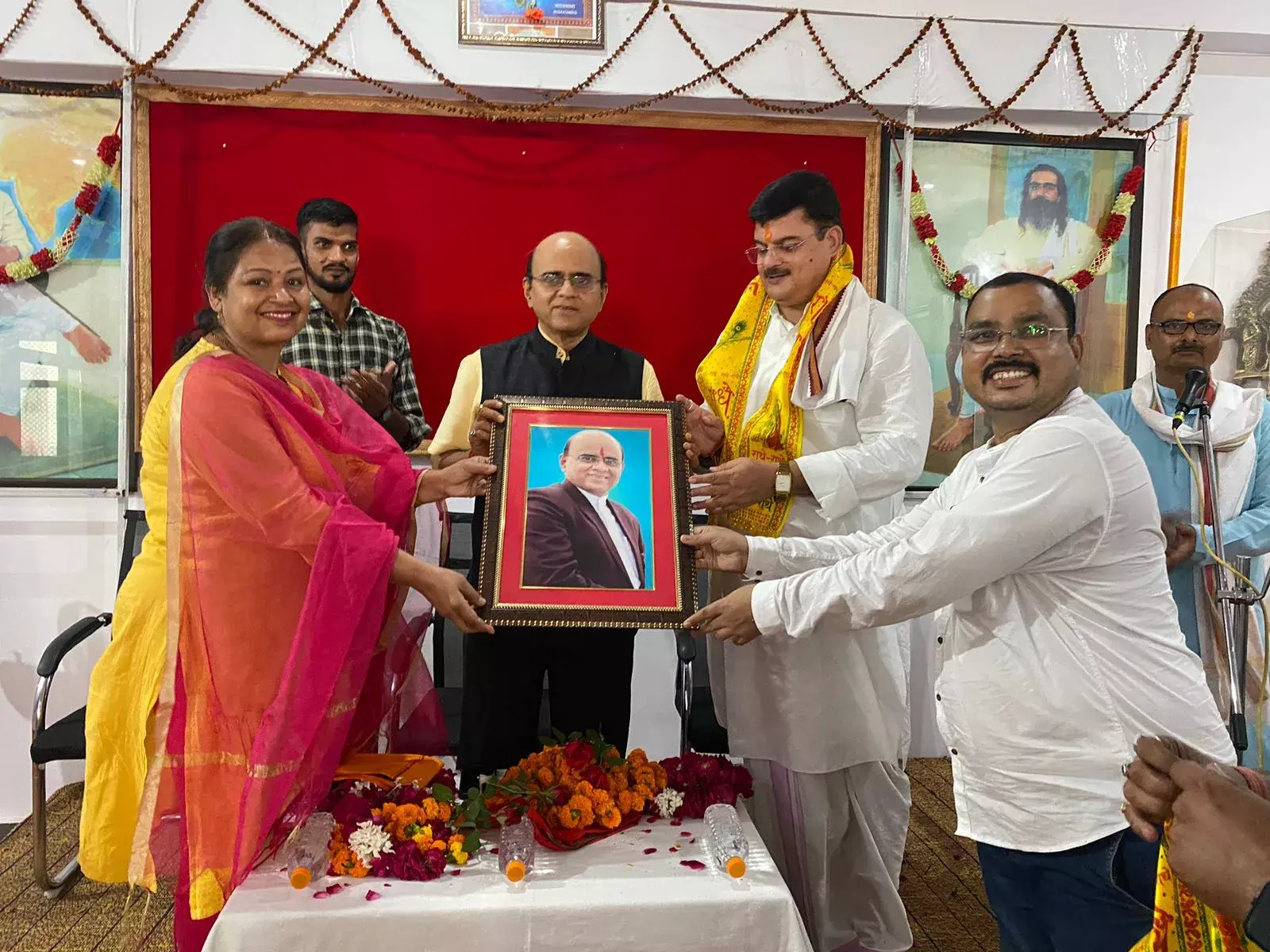 भारतीय संस्कृति को भावी पीढ़ी के लिए संजोएः कुलपति प्रो. मनोज दीक्षित