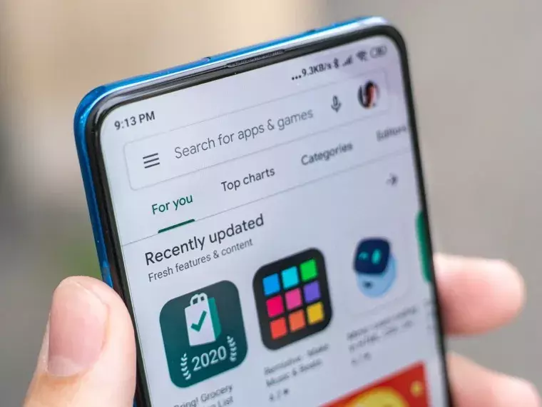 बैटरी खत्म करने वाले 43 दुर्भावनापूर्ण ऐप्स को Google Play Store से हटा दिया गया है बैटरी खत्म करने वाले 43 दुर्भावनापूर्ण ऐप्स को Google Play Store से हटा दिया गया है