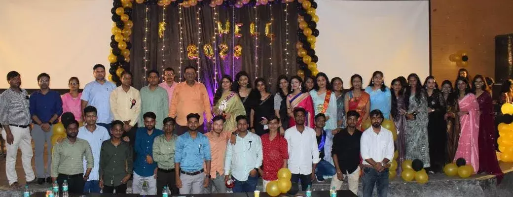 विद्यार्थी बौद्धिक प्रतिभा के बल पर जीवन में आगे बढ़ेः प्रो0 चयन कुमार मिश्र