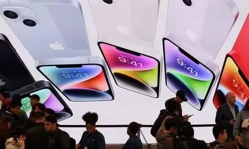 Apple पहली बार लॉन्च के दिन भारत में निर्मित iPhones बेचेगा Apple पहली बार लॉन्च के दिन भारत में निर्मित iPhones बेचेगा