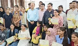 ओजोन परत घातक पराबैंगनी किरणों से बचाती हैः विभागाध्यक्ष डाॅ0 विनोद चैधरी