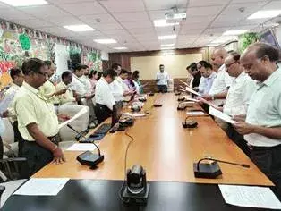 рдПрдордПрд╕рдПрдордИ рдордВрддреНрд░рд╛рд▓рдп рд╕реНрд╡рдЪреНрдЫрддрд╛ рд╣реА рд╕реЗрд╡рд╛ рдЕрднрд┐рдпрд╛рди рдХреЗ рддрд╣рдд 01 рдЕрдХреНрдЯреВрдмрд░ рдХреЛ рдПрдХ рддрд╛рд░реАрдЦ рдПрдХ рдШрдВрдЯрд╛ рдПрдХ рд╕рд╛рде рдордирд╛рдПрдЧрд╛ рдПрдордПрд╕рдПрдордИ рдордВрддреНрд░рд╛рд▓рдп рд╕реНрд╡рдЪреНрдЫрддрд╛ рд╣реА рд╕реЗрд╡рд╛ рдЕрднрд┐рдпрд╛рди рдХреЗ рддрд╣рдд 01 рдЕрдХреНрдЯреВрдмрд░ рдХреЛ рдПрдХ рддрд╛рд░реАрдЦ рдПрдХ рдШрдВрдЯрд╛ рдПрдХ рд╕рд╛рде рдордирд╛рдПрдЧрд╛