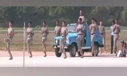 भारतीय वायुसेना ने प्रयागराज के बमरौली वायुसेना स्टेशन पर 91वां स्थापना दिवस मनाया भारतीय वायुसेना ने प्रयागराज के बमरौली वायुसेना स्टेशन पर 91वां स्थापना दिवस मनाया