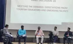 अवध विवि में टूरिज्म स्टूडेंट कॉन्क्लेव का हुआ समापन