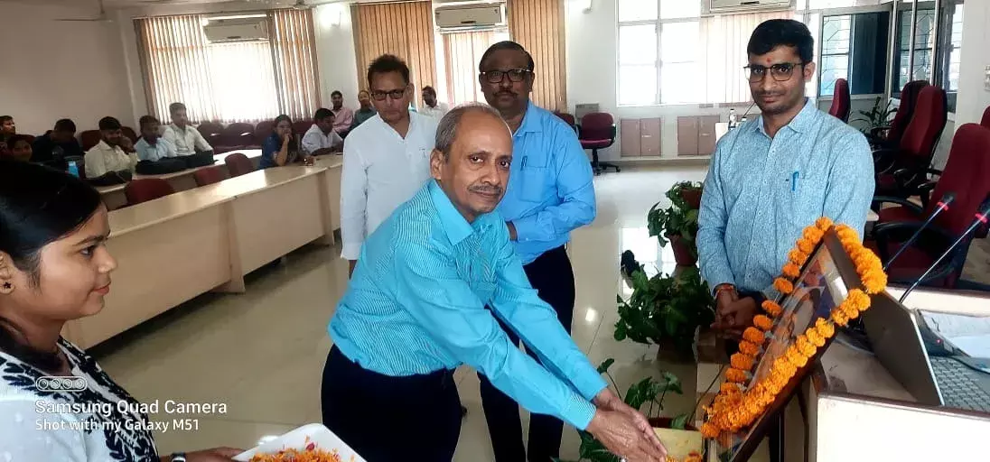 BBAU में हुई योग पर परिचर्चा -11 विभागों के शताधिक छात्र एवं आचार्य में हुए सम्मिलित BBAU में हुई योग पर परिचर्चा -11 विभागों के शताधिक छात्र एवं आचार्य में हुए सम्मिलित