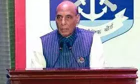 रक्षा मंत्री ने महिला सैनिकों, नौसैनिकों और वायु सैनिकों के लिए मातृत्व, शिशु देखभाल और शिशु गोद लेने की छुट्टियों के प्रावधान को स्वीकृति दी