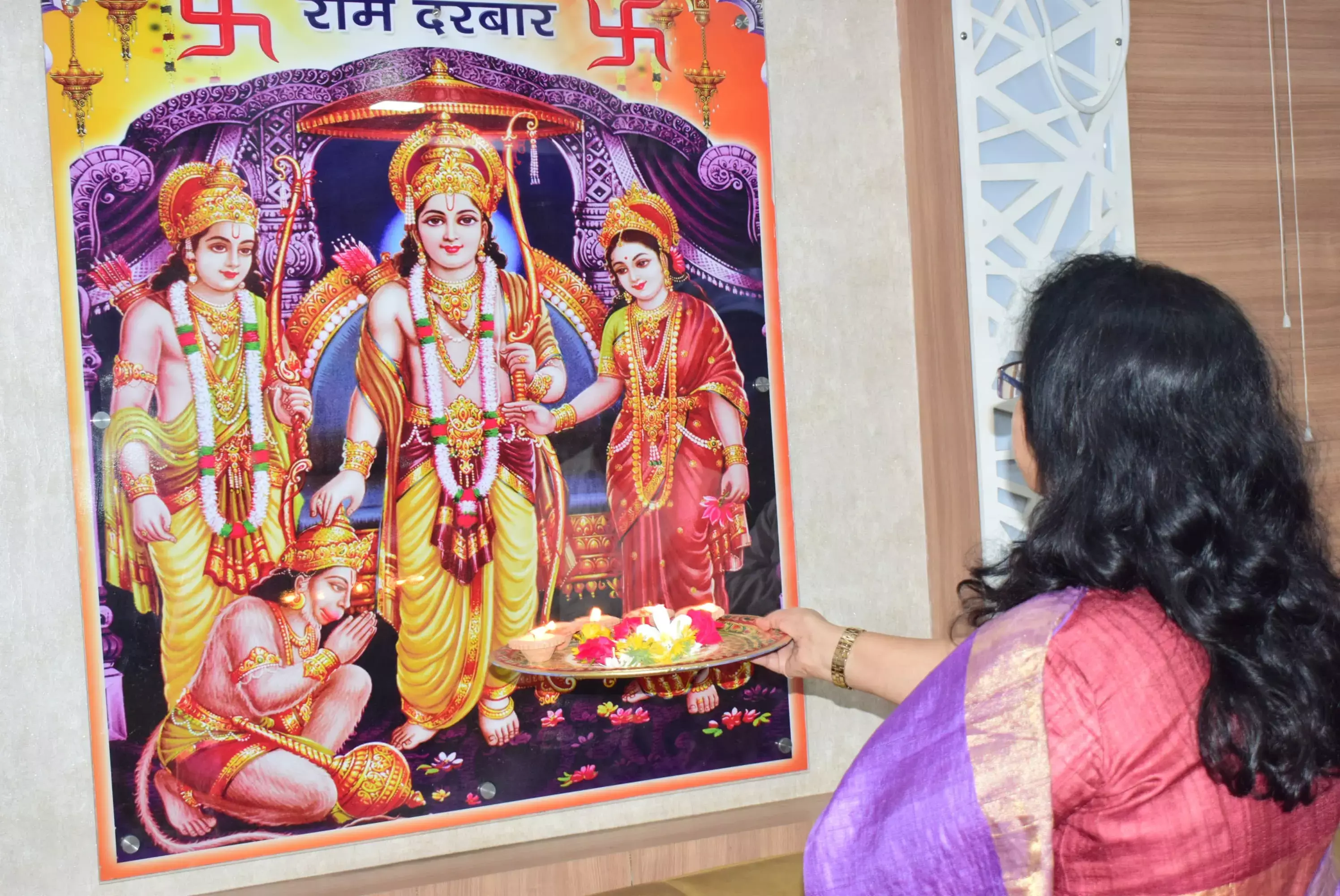 कुलपति ने पांच दीए जलाकर दीपोत्सव की सफलता के लिए मनोकामना की कुलपति ने पांच दीए जलाकर दीपोत्सव की सफलता के लिए मनोकामना की