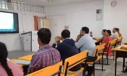 рдЕрд╡рд┐рд╡рд┐ рдХреЗ рд╕реВрдХреНрд╖реНрдо рд╡рд┐рдЬреНрдЮрд╛рди рд╡рд┐рднрд╛рдЧ рдореЗрдВ рд╡реНрдпрд╛рдЦреНрдпрд╛рди рдХрд╛ рдЖрдпреЛрдЬрди рдЕрд╡рд┐рд╡рд┐ рдХреЗ рд╕реВрдХреНрд╖реНрдо рд╡рд┐рдЬреНрдЮрд╛рди рд╡рд┐рднрд╛рдЧ рдореЗрдВ рд╡реНрдпрд╛рдЦреНрдпрд╛рди рдХрд╛ рдЖрдпреЛрдЬрди