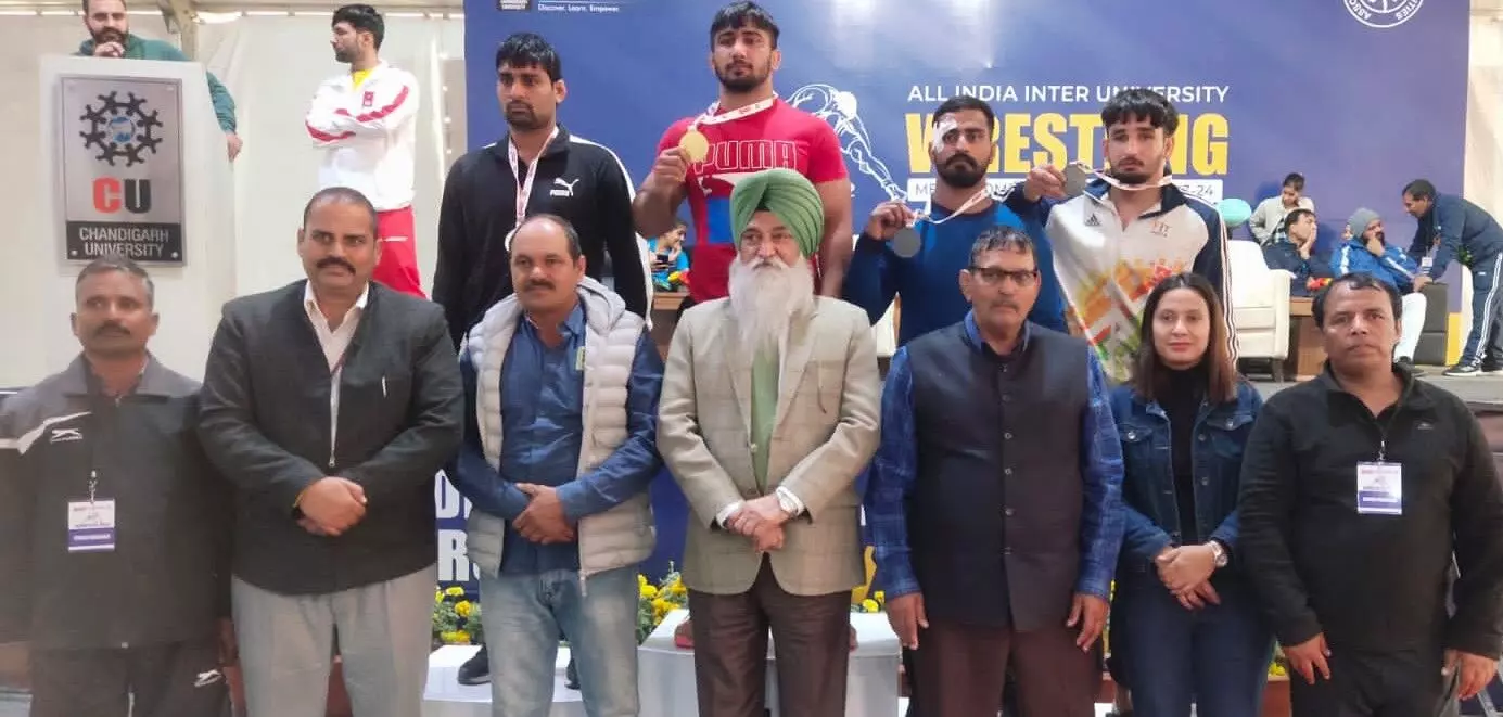 ऑल इंडिया इंटर यूनिवर्सिटी पुरूष कुश्ती प्रतियोगिता में अवध विवि को मिला पहला कांस्य पदक ऑल इंडिया इंटर यूनिवर्सिटी पुरूष कुश्ती प्रतियोगिता में अवध विवि को मिला पहला कांस्य पदक