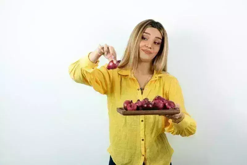 जान लीजिए एक दिन में कितना प्याज खाना चाहिए? जान लीजिए एक दिन में कितना प्याज खाना चाहिए?