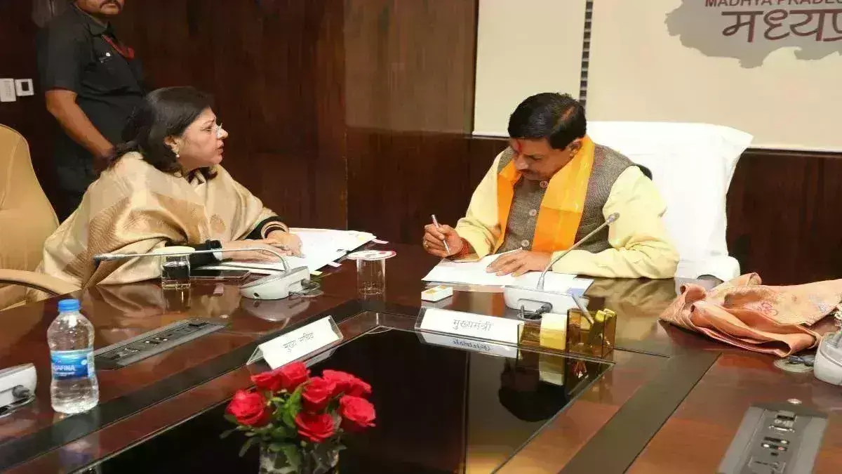 मध्य प्रदेश के नए सीएम डॉ मोहन यादव ने पहली बैठक में लिया बड़ा फैसला,मंदिर-मस्जिद से लाउड स्पीकर हटाने के दिए आदेश