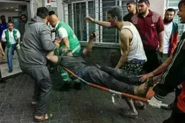 उत्तरी गाजा में कमाल अदवान अस्पताल पर इज़रायली सेना ने किया हमला