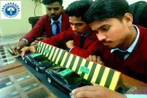 डिवाइडर से चार्ज होगे इलेक्ट्रिक वाहन