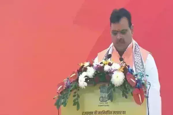 рднрдЬрди рд▓рд╛рд▓ рд╢рд░реНрдорд╛ рдиреЗ рд░рд╛рдЬрд╕реНрдерд╛рди рдореЗрдВ рд▓реА рдореБрдЦреНрдпрдордВрддреНрд░реА рдкрдж рдХреА рд╢рдкрде рднрдЬрди рд▓рд╛рд▓ рд╢рд░реНрдорд╛ рдиреЗ рд░рд╛рдЬрд╕реНрдерд╛рди рдореЗрдВ рд▓реА рдореБрдЦреНрдпрдордВрддреНрд░реА рдкрдж рдХреА рд╢рдкрде