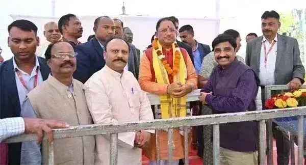 मुख्यमंत्री से विभिन्न कर्मचारी संगठनों के प्रतिनिधि मंडल ने की सौजन्य मुलाकात मुख्यमंत्री से विभिन्न कर्मचारी संगठनों के प्रतिनिधि मंडल ने की सौजन्य मुलाकात