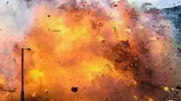 नागपुर के बाजारगाव स्थित सोलर इंडस्ट्रीज प्लांट में जोरदार धमाका ,9 की मौत, कई लोग घायल नागपुर के बाजारगाव स्थित सोलर इंडस्ट्रीज प्लांट में जोरदार धमाका ,9 की मौत, कई लोग घायल