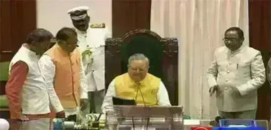 रायपुर) डॉ. रमन सिंह सर्वसम्मति से स्पीकर निर्वाचित रायपुर) डॉ. रमन सिंह सर्वसम्मति से स्पीकर निर्वाचित