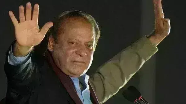 पाकिस्तान की दुर्दशा के लिए नवाज शरीफ ने इन्हे ठहराया जिम्मेदार, बोले- अपने पैरों पर कुल्हाड़ी मार ली