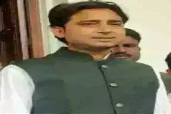 तृणमूल विधायक के घर से बेहिसाब नकदी, सोना व महत्वपूर्ण दस्तावेज हुए बरामद तृणमूल विधायक के घर से बेहिसाब नकदी, सोना व महत्वपूर्ण दस्तावेज हुए बरामद