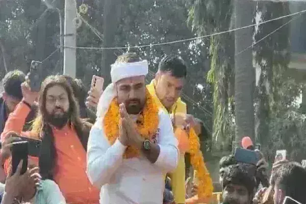 9 महीने बाद जेल से आया बाहर मनीष कश्यप, समर्थकों का जुटा भारी हुजूम