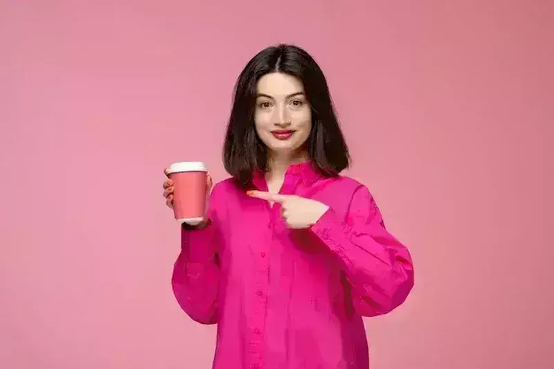 अगर आप भी कागज़ के कप में पीते हैं चाय तो हो जाएं सावधान, जान लीजिए इसके नुकसान अगर आप भी कागज़ के कप में पीते हैं चाय तो हो जाएं सावधान, जान लीजिए इसके नुकसान