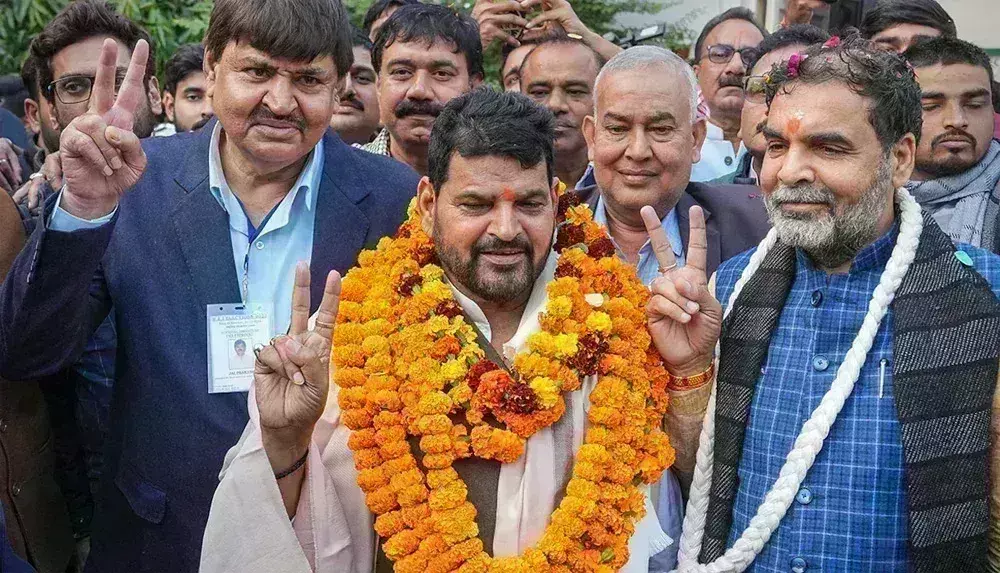 सरकार ने किया भारतीय कुश्ती संघ को निलंबित, नए अध्यक्ष संजय सिंह की मान्यता रद्द सरकार ने किया भारतीय कुश्ती संघ को निलंबित, नए अध्यक्ष संजय सिंह की मान्यता रद्द