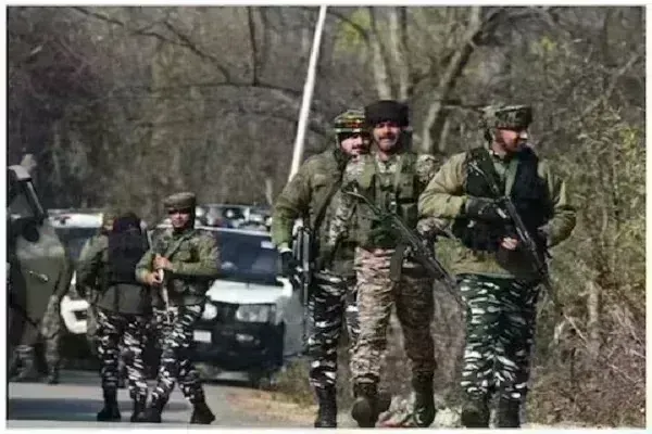 जम्मू-कश्मीर में सुरक्षाबलों को बड़ी कामयाबी : पुलवामा में 3 संदिग्ध गिरफ्तार जम्मू-कश्मीर में सुरक्षाबलों को बड़ी कामयाबी : पुलवामा में 3 संदिग्ध गिरफ्तार
