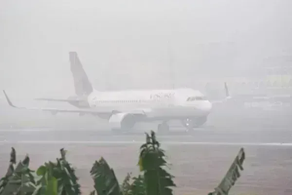 उत्तर भारत में सर्दी का सितमः ट्रेनें 9 घंटे तक लेट- 100 से अधिक उड़ानें प्रभावित उत्तर भारत में सर्दी का सितमः ट्रेनें 9 घंटे तक लेट- 100 से अधिक उड़ानें प्रभावित