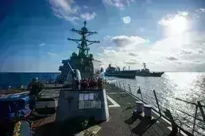 लाल सागर में हौथी द्वारा दागे गए ड्रोन, एंटी-शिप मिसाइल को मार गिराया: अमेरिका