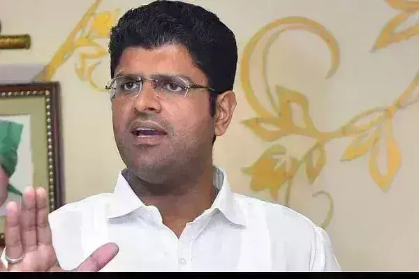 व्यवस्था परिवर्तन के साथ ग्रामीण आंचल को बनाया जा रहा सशक्त : दुष्यंत चौटाला व्यवस्था परिवर्तन के साथ ग्रामीण आंचल को बनाया जा रहा सशक्त : दुष्यंत चौटाला