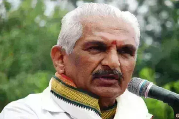 मोदी के आने के बाद ही मुस्लिम महिलाओं को स्थायी पति मिला है , कर्नाटक आरएसएस पदाधिकारी की टिप्पणी पर दो और शिकायतें दर्ज मोदी के आने के बाद ही मुस्लिम महिलाओं को स्थायी पति मिला है , कर्नाटक आरएसएस पदाधिकारी की टिप्पणी पर दो और शिकायतें दर्ज