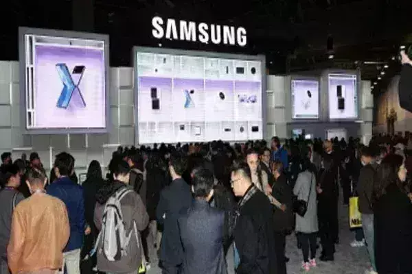 рд╕реИрдорд╕рдВрдЧ рдиреЗ рдЕрдкрдиреА рддрдХрдиреАрдХреА рд╕рд░реНрд╡реЛрдЪреНрдЪрддрд╛ рдХреЛ рдмрд░рдХрд░рд╛рд░ рд░рдЦрдиреЗ рдХреЛ рдкреНрд░рд╛рдердорд┐рдХрддрд╛ рджреЗрдиреЗ рдХрд╛ рд╕рдВрдХрд▓реНрдк рд▓рд┐рдпрд╛ рд╕реИрдорд╕рдВрдЧ рдиреЗ рдЕрдкрдиреА рддрдХрдиреАрдХреА рд╕рд░реНрд╡реЛрдЪреНрдЪрддрд╛ рдХреЛ рдмрд░рдХрд░рд╛рд░ рд░рдЦрдиреЗ рдХреЛ рдкреНрд░рд╛рдердорд┐рдХрддрд╛ рджреЗрдиреЗ рдХрд╛ рд╕рдВрдХрд▓реНрдк рд▓рд┐рдпрд╛