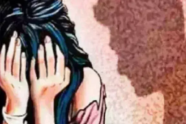 बेंगलुरु में महिलाओं के खिलाफ अपराधों में वृद्धि: 176 रेप, 1,135 छेड़छाड़ व 25 दहेज हत्याएं बेंगलुरु में महिलाओं के खिलाफ अपराधों में वृद्धि: 176 रेप, 1,135 छेड़छाड़ व 25 दहेज हत्याएं