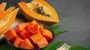 सर्दियों में घटाना चाहते हैं वजन, तो वेट लॉस के साथ ही इन वजहों से डाइट में शामिल करें पपीता