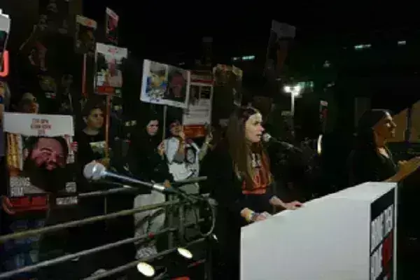 इजरायली प्रतिनिधिमंडल  काहिरा में बंधकों की रिहाई के लिए बातचीत को पहुंचा