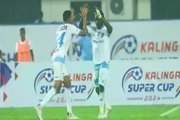 कलिंगा सुपर कप : चुक्वू, अंबरी ने जमशेदपुर एफसी को पूरे अंक दिलाए कलिंगा सुपर कप : चुक्वू, अंबरी ने जमशेदपुर एफसी को पूरे अंक दिलाए
