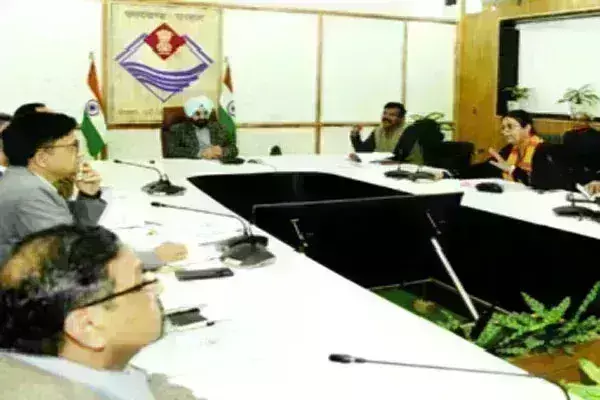 सारा को चेकडैम बनाने के लिए मास्टर प्लान तैयार करने के निर्देश सारा को चेकडैम बनाने के लिए मास्टर प्लान तैयार करने के निर्देश
