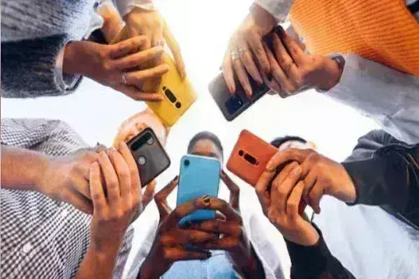 71 प्रतिशत भारतीय स्मार्टफोन यूजर्स ओएस अनुभव के आधार पर डिवाइस बदलने को तैयार ! 71 प्रतिशत भारतीय स्मार्टफोन यूजर्स ओएस अनुभव के आधार पर डिवाइस बदलने को तैयार !