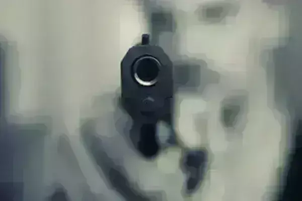 दिल्ली पुलिस के एएसआई ने रात की ड्यूटी के दौरान खुद को गोली मारकर दी जान दिल्ली पुलिस के एएसआई ने रात की ड्यूटी के दौरान खुद को गोली मारकर दी जान