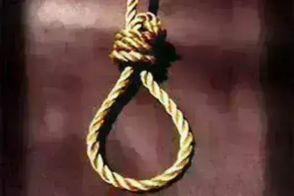 प्रेमी युगल ने लगाई फांसी, युवक की मौत प्रेमी युगल ने लगाई फांसी, युवक की मौत