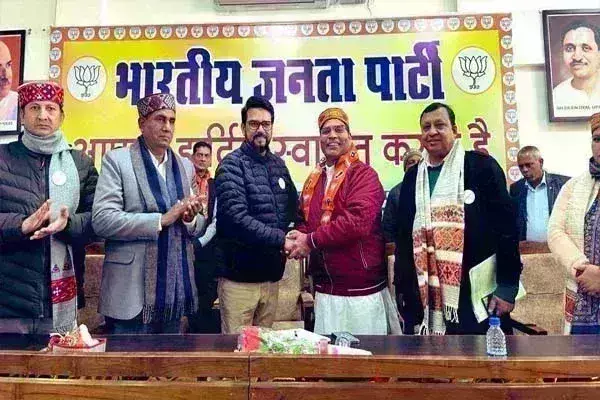 कांग्रेस की न्याय यात्रा छलावा, इनके यहां कांग्रेसी नेताओं को ही नहीं मिल रहा न्याय : अनुराग ठाकुर कांग्रेस की न्याय यात्रा छलावा, इनके यहां कांग्रेसी नेताओं को ही नहीं मिल रहा न्याय : अनुराग ठाकुर