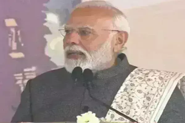 दिल्ली में पोंगल उत्सव में शामिल हुए पीएम मोदी, देशवासियों को दी शुभकामनाएं दिल्ली में पोंगल उत्सव में शामिल हुए पीएम मोदी, देशवासियों को दी शुभकामनाएं