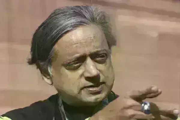 कांग्रेस नेता शशि थरूर ने कहा कि 2024 के लोकसभा चुनाव में भाजपा सबसे बड़ी पार्टी बनकर उभरेगी कांग्रेस नेता शशि थरूर ने कहा कि 2024 के लोकसभा चुनाव में भाजपा सबसे बड़ी पार्टी बनकर उभरेगी