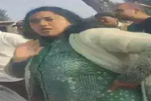 एक और अफसर पर मध्य प्रदेश में अमर्यादित भाषा के इस्तेमाल पर  गिरी गाज