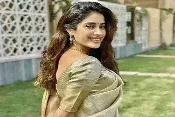 बॉलीवुड अभिनेत्री जाह्नवी कपूर फिल्मफेयर अवार्ड समारोह परफॉर्मेंस देंगी