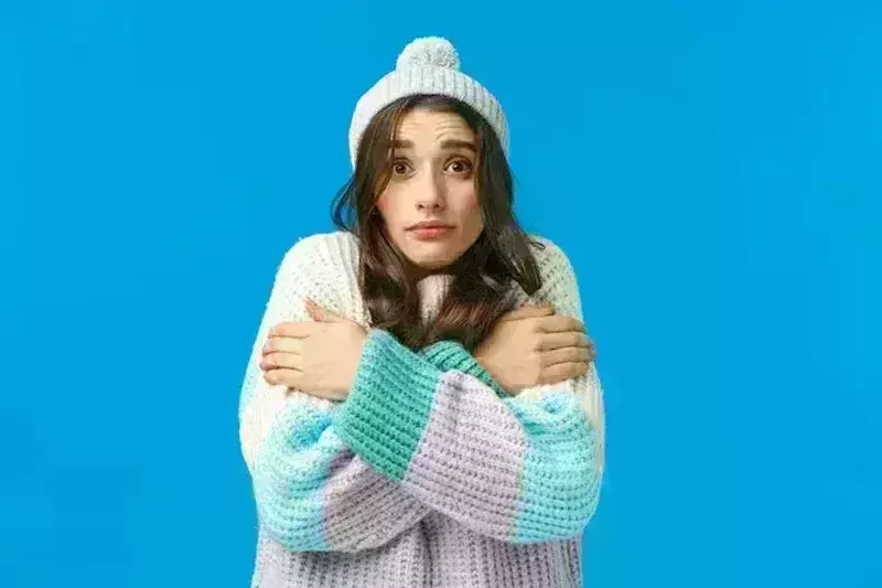 ﻿क्या आपको भी लगती है ज्यादा ठंड, तो हो सकती है कोल्ड इनटॉलरेंस की समस्या, जानें इस बीमारी के बारे में