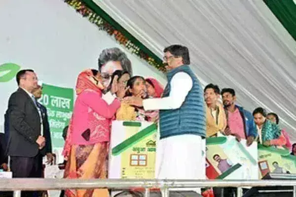 सीएम हेमंत सोरेन का ऐलान, 2027 तक झारखंड में 20 लाख गरीबों को देंगे तीन कमरे वाला अबुआ आवास