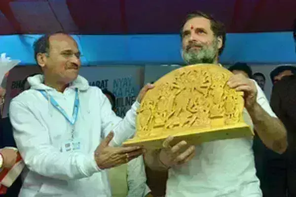 राहुल गांधी न्याय यात्रा बीच में छोड़कर दिल्ली लौटे, जानें इसके पीछे की वजह राहुल गांधी न्याय यात्रा बीच में छोड़कर दिल्ली लौटे, जानें इसके पीछे की वजह